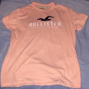 Men’s Hollister logo peach shirt